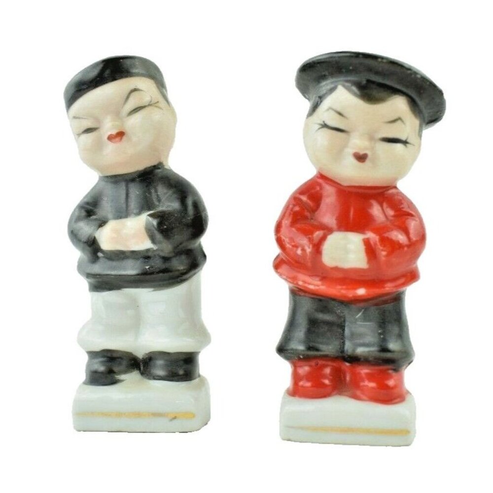 Bowing Oriental Couple Figurines Mid Century Vintage 4 inch tall